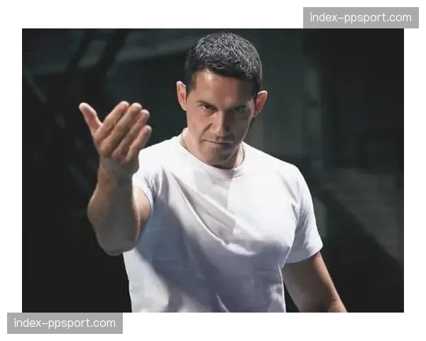 英国“柔道进社区”计划成效显著,女性与青少年参与度大幅提升 英国“柔道进社区”计划成效显著,女性与青少年参与度大幅提升