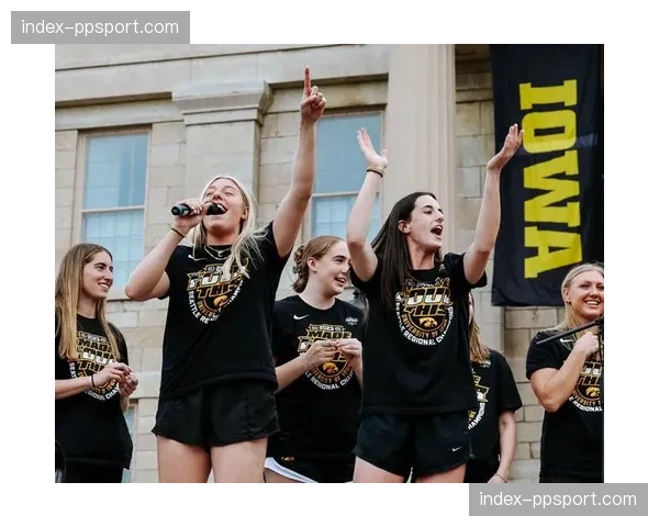 克拉克恢复良好已无限制，狂热后卫展望新赛季保重身体